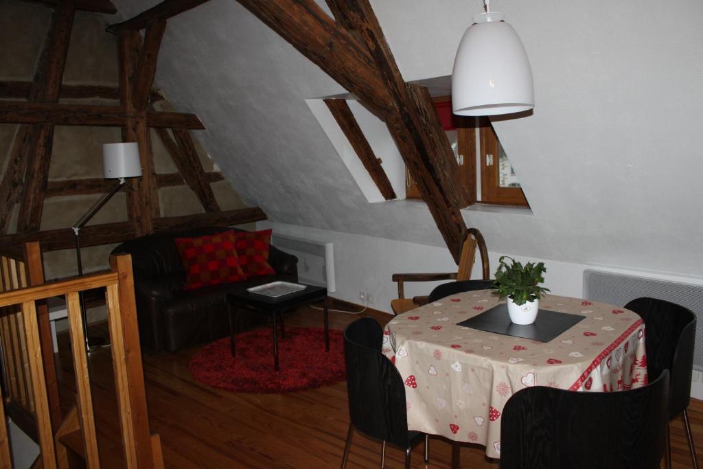 Les Appartements De Home Petite Venise Colmar Zimmer foto